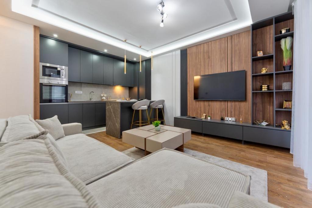 زلاتيبور Mans Lux 8 Apartman المظهر الخارجي الصورة