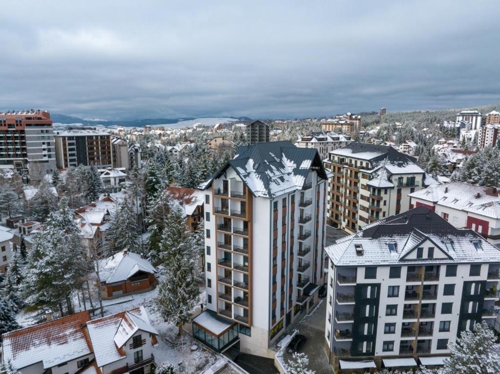زلاتيبور Mans Lux 8 Apartman المظهر الخارجي الصورة